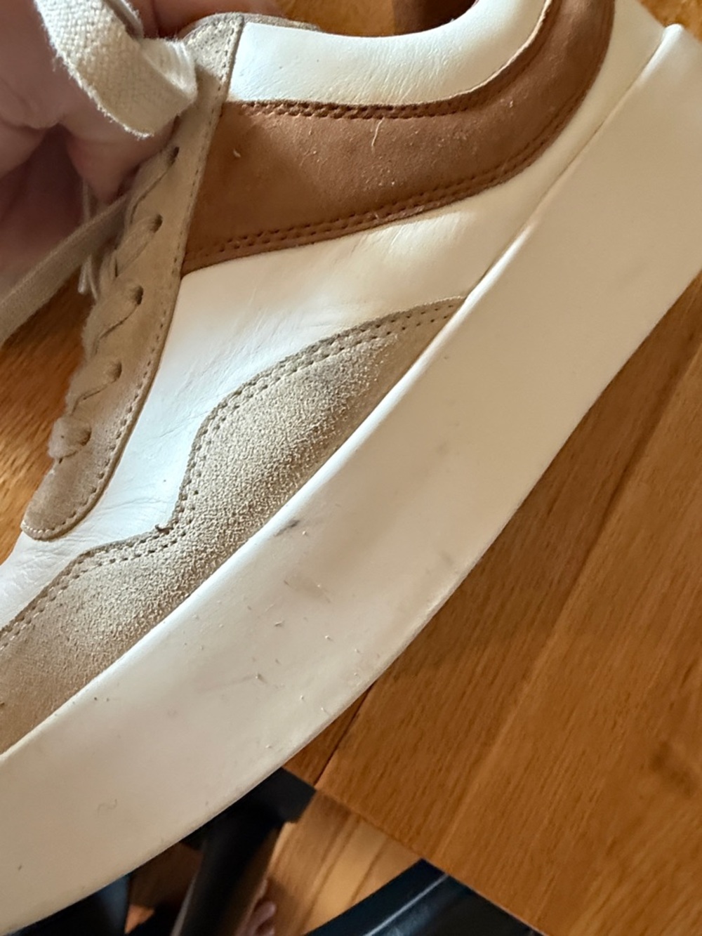 Vince Women’s White and Beige Low-Top Suede & Leather Sneakers Size 9 - Picture 9 of 10